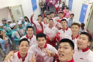 刘传兴晒照：弥补了4年前的遗憾 首次大赛冠军 感谢所有感恩一切