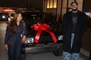 真爱了!唐斯随口一句怀念妈妈的老车 女友准备数月将其送给唐斯